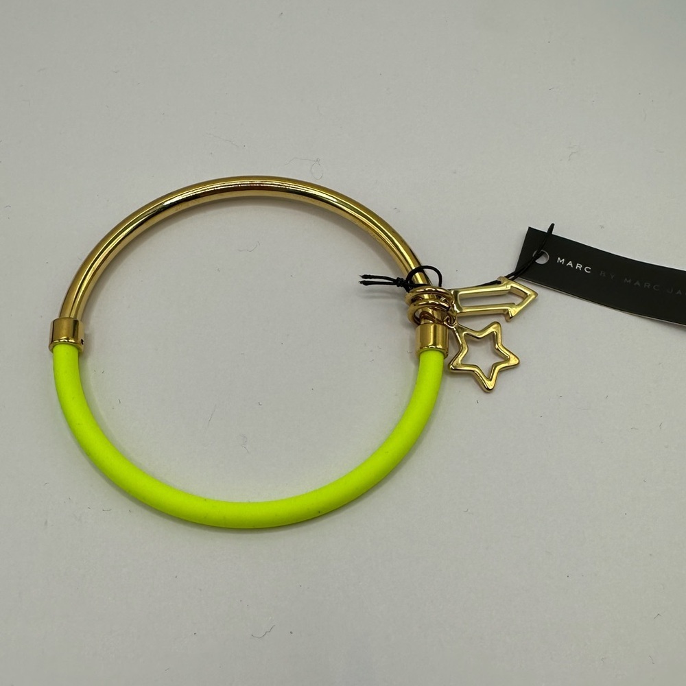 Marc Jacobs Rare Gold Neon Bangle Bracelet w/ Charms + Dust Bag $68 Retail - Picture 7 of 7